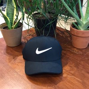 Nike Black L/XL Golf Cap